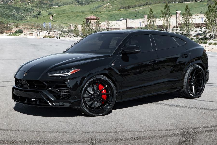  Lamborghini Urus on Forgiato Wheels (TEC 3.10) 2019 года  (фото 1 из 6)